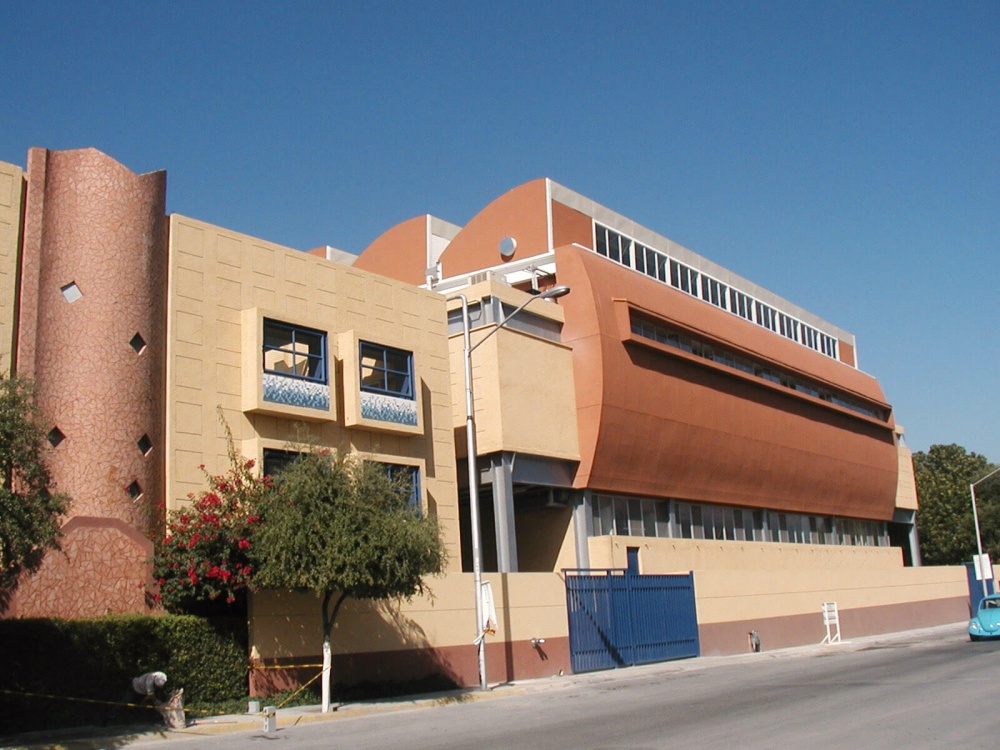 Exterior de Unidad Deportiva Instituto Brillamont